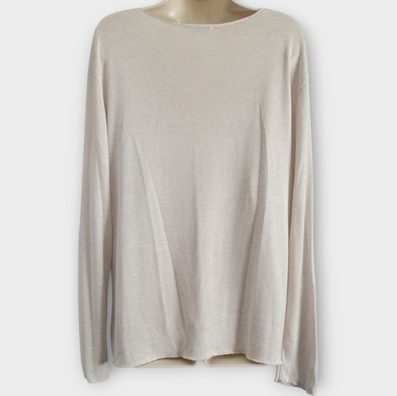 Zara Size Large V Neck Light Weight Top - Picture 2 of 4